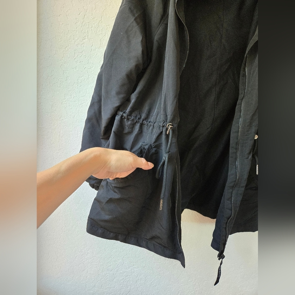 Zyia Black Drawstring Hooded Jacket size large - Picture 6 of 16